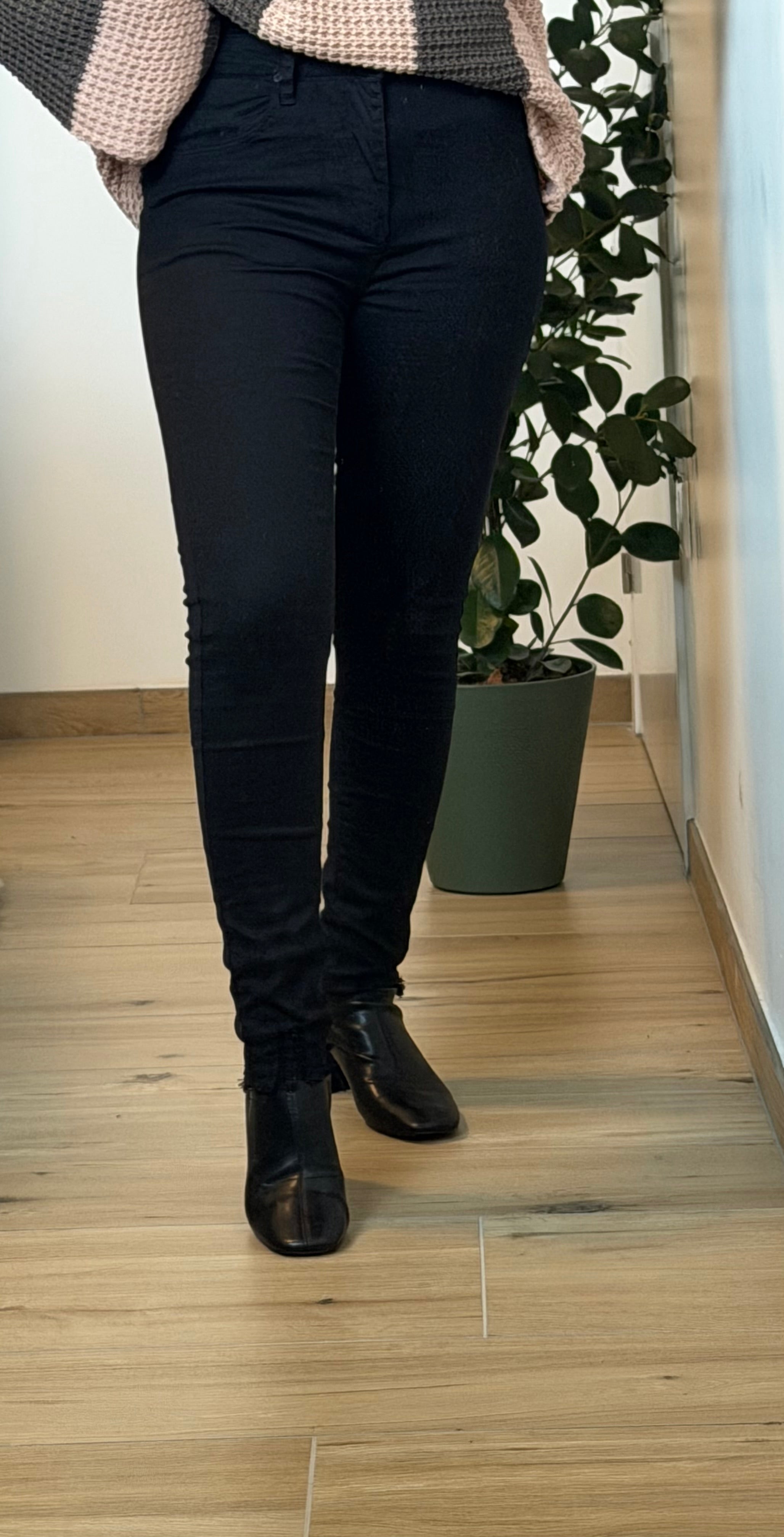 Pantalon skinny déchiré à la cheville