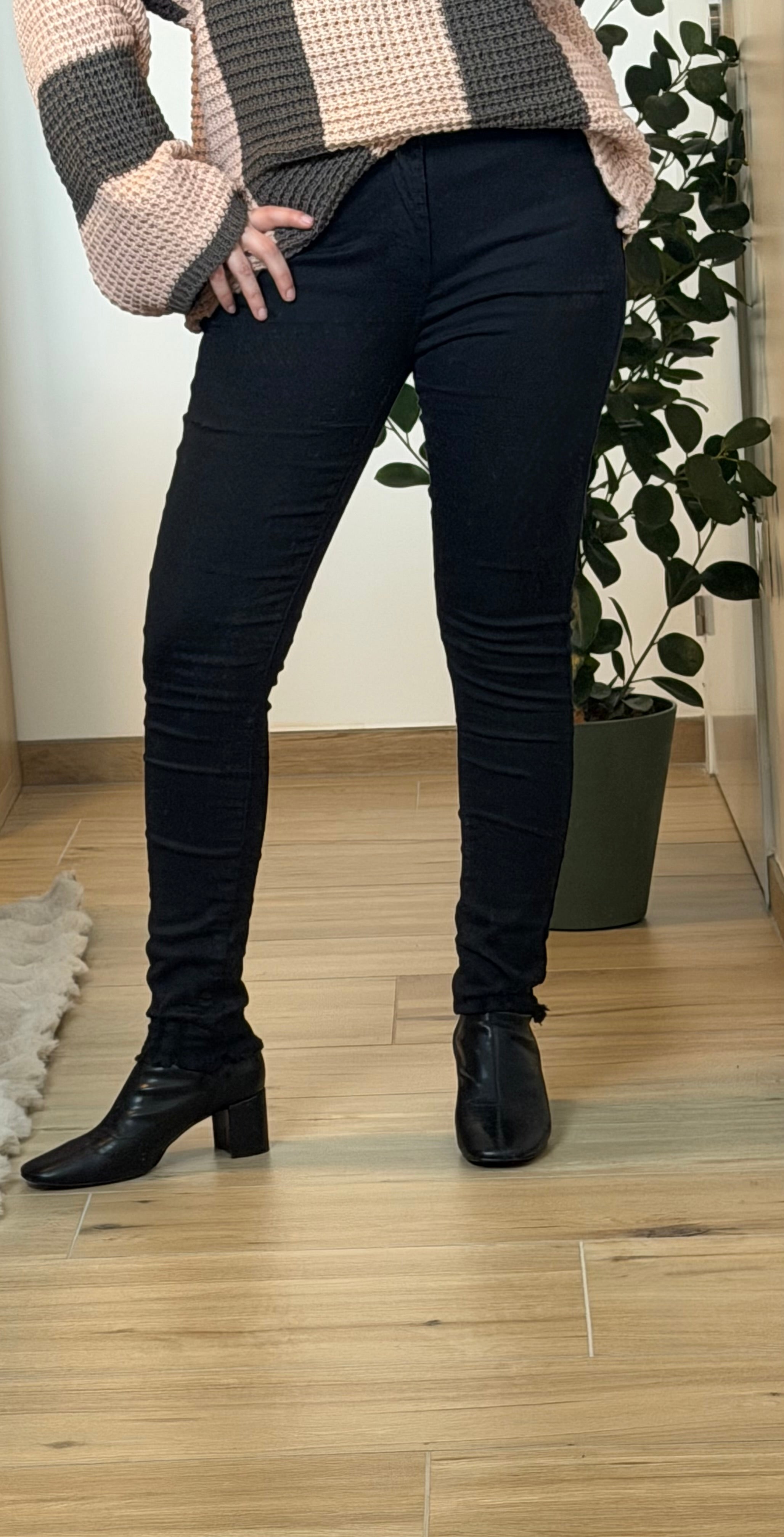 Pantalon skinny déchiré à la cheville